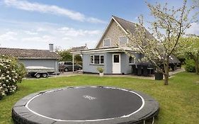 Big Villa In Stege Near Mons Klint With Trampolin